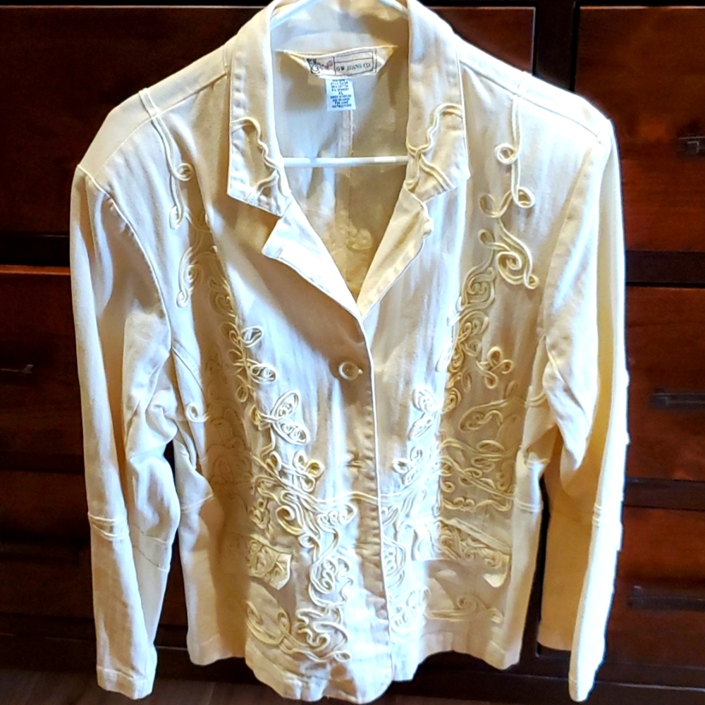 Beautiful Lemon colored Blazer
